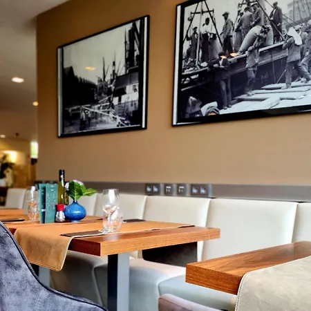 Hotel Novotel - Ekeren 4*